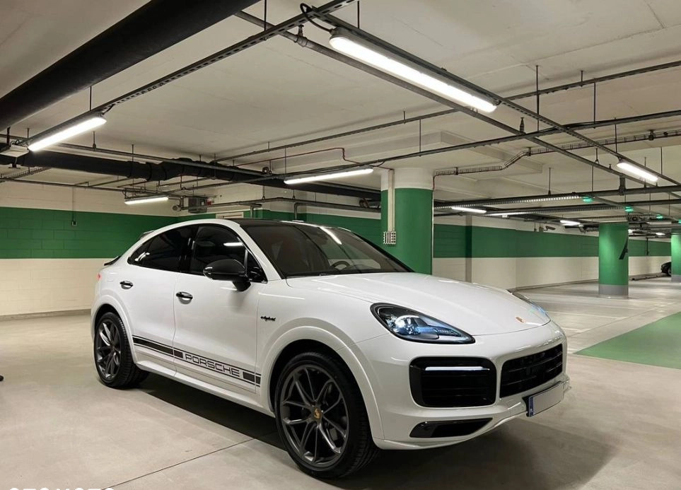 Porsche Cayenne cena 619000 przebieg: 1050, rok produkcji 2022 z Przysucha małe 254